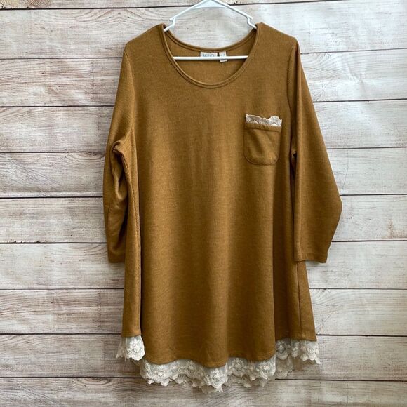 LOGO RIBBED KNIT TOP IN MUSTARD YELLOW - Picture 1 of 6